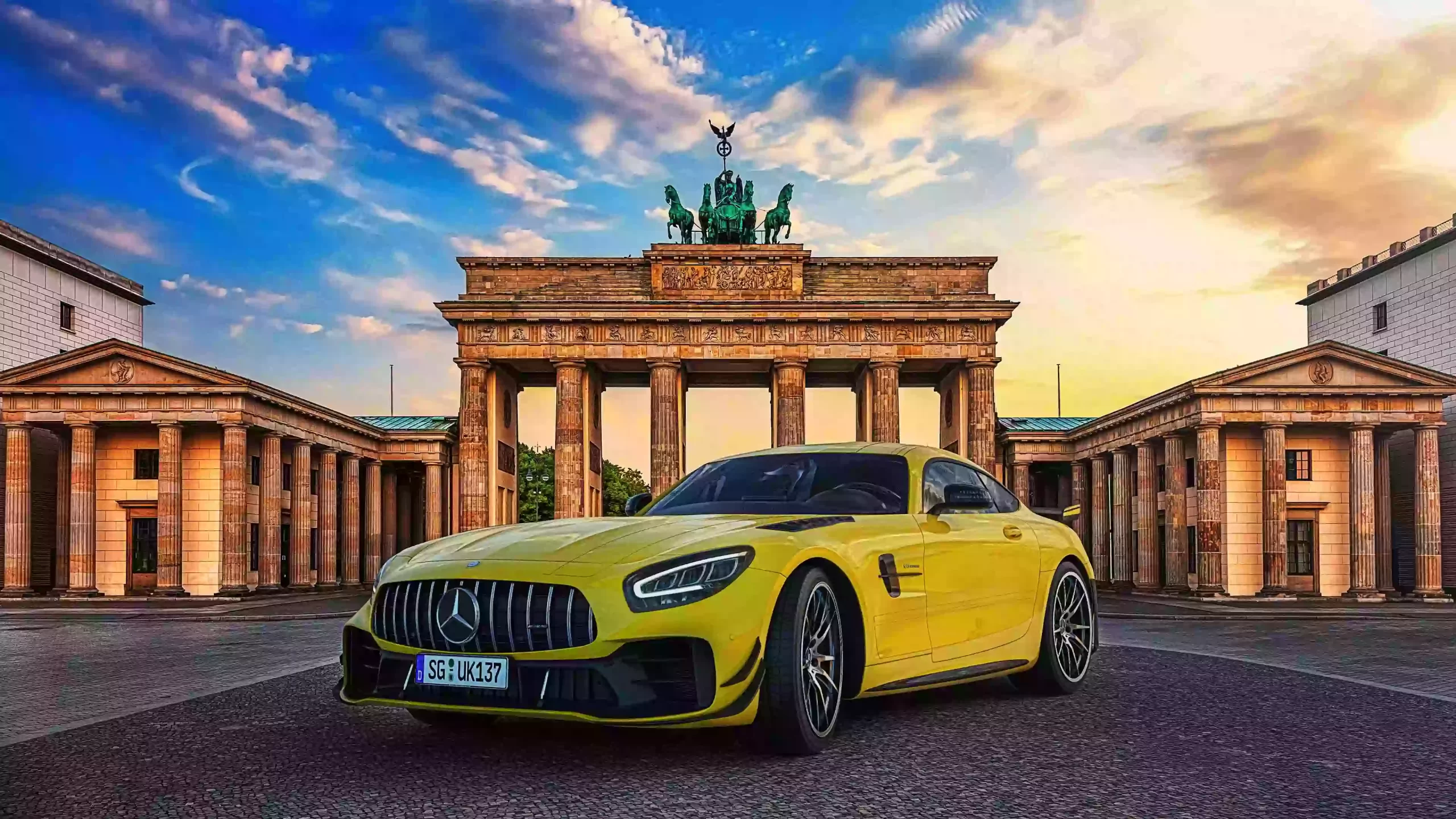 Mercedes Benz AMG GT-R Pro